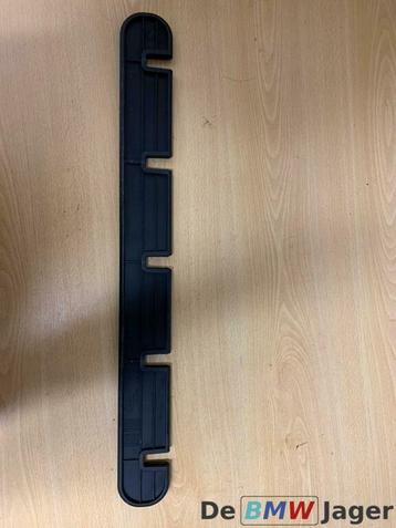 scheidingselement BMW 5-serie Touring E61 E61LCI 51477116736 beschikbaar voor biedingen