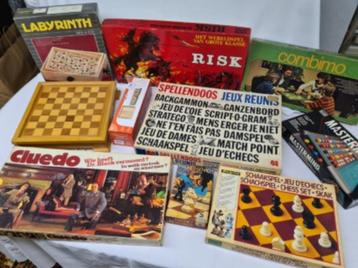 Set gezelschapsspellen 	 beschikbaar voor biedingen