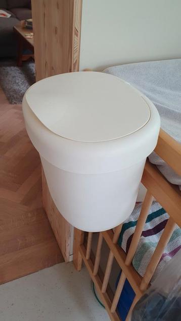Bakjes voor verzorgingstafel van Ikea (Önsklig) beschikbaar voor biedingen