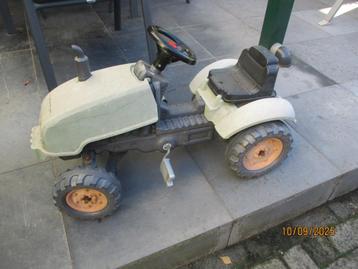 Speelgoed trap tractor beschikbaar voor biedingen
