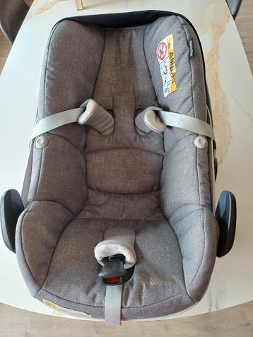 Maxi Cosi en/ of kinderwagen beschikbaar voor biedingen