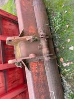 3 godets de grue, Enlèvement, Grue