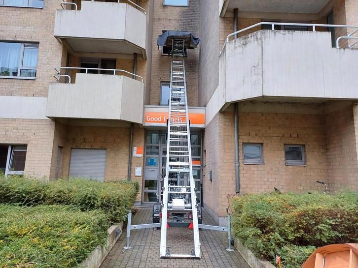 TREKLIFT - AANHANGWAGEN LIFT - REMORQUE LIFT TE HUUR 7/7, Bricolage & Construction, Monte-charges, Comme neuf, Ascenseur de chantier
