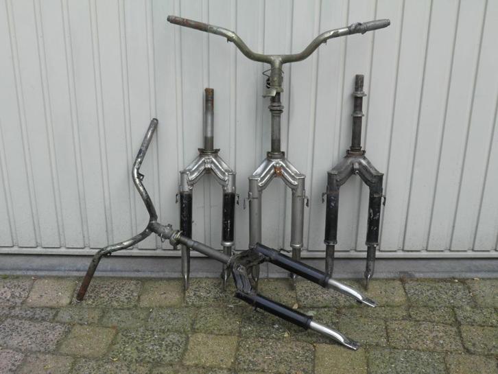 Meerdere goede voorvorken voor Honda Wallaroo., Fietsen en Brommers, Brommeronderdelen | Algemeen, Gebruikt, Frame, Ophalen of Verzenden