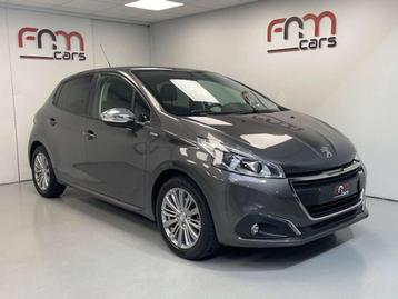Peugeot 208 1.2i / 96.000km / bwj2018 Navi Cruise Garantie beschikbaar voor biedingen