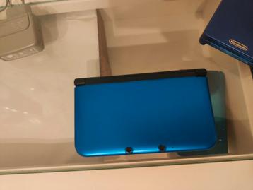 Functionele Nintendo 3ds XL-console + oplader beschikbaar voor biedingen