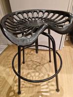 2 gietijzeren barkrukken, Ophalen, Gebruikt, In hoogte verstelbaar, 90 cm of meer