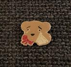 PIN - BEERTJE - TEDDY BEAR - TEDDYBEER - OURS EN PELUCHE, Collections, Utilisé, Envoi, Figurine, Insigne ou Pin's