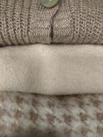 Beige pulls of cardigan, op een kleedje, broek of rok, Ophalen, Nieuw, Maat 36 (S), Beige
