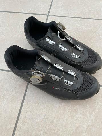 Klikpedaal schoenen beschikbaar voor biedingen
