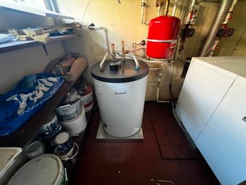 Warmwaterboiler en cv ketel beschikbaar voor biedingen