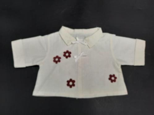 oud creme poppen/kinderhemdje, jaren 40, Collections, Poupées, Comme neuf, Vêtements, Enlèvement ou Envoi