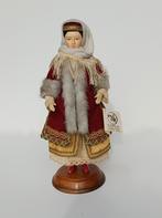 Mooie oude porseleinen pop, Enlèvement ou Envoi, Comme neuf, Poupée