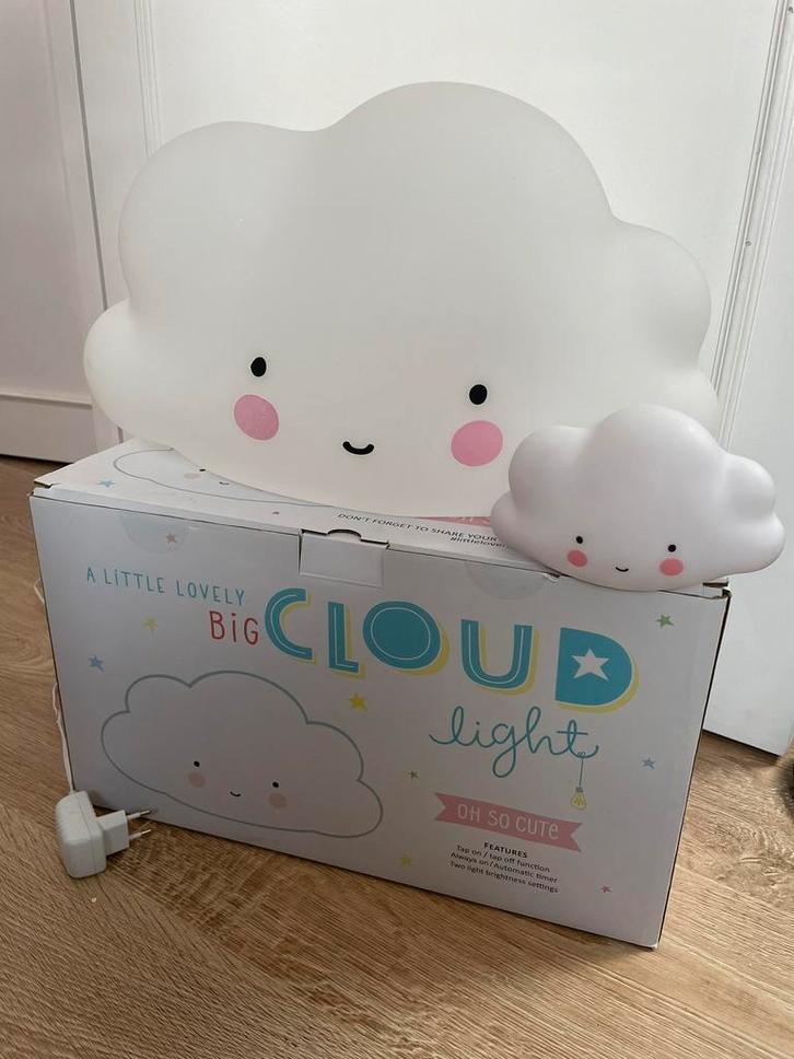 Grote en kleine nachtlamp wolk voor baby- kinderkamer, Kinderen en Baby's, Kinderkamer | Inrichting en Decoratie, Ophalen