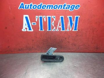 COMMUTATEUR VITRES ELECTRIQUES Twingo II (CN) (8200356517B), Utilisé, Renault