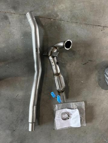 VW Golf MK7 R - Milltek Large Bore Downpipe and Decat beschikbaar voor biedingen