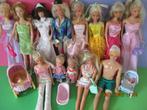 10 Barbies, 1Ken, 2 mini's en accessoires, Kinderen en Baby's, Ophalen of Verzenden, Zo goed als nieuw, Barbie