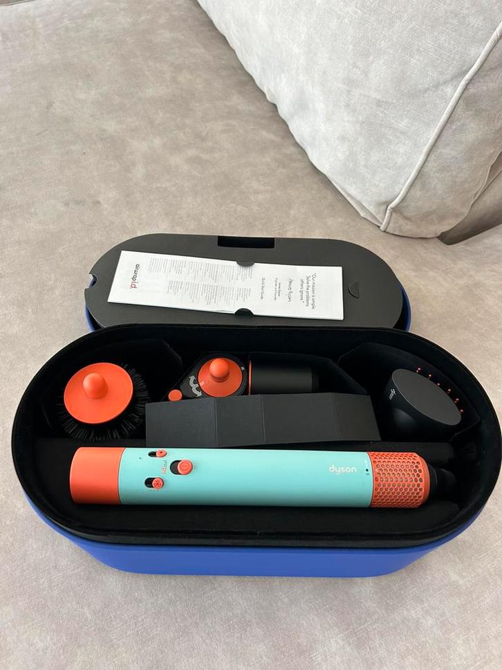 DYSON Airwrap I.D. Straight + Wavy Multistyler Blauw nieuw, Elektronische apparatuur, Persoonlijke Verzorgingsapparatuur, Nieuw