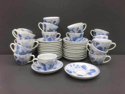 Set van 20 Blue China koppen en onderzetters, Huis en Inrichting, Keuken | Servies, Gebruikt, Kop(pen) en/of Schotel(s), Keramiek