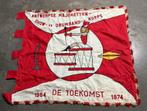 Drapeaux/fanions anciens, Divers, Drapeaux & Banderoles, Enlèvement ou Envoi, Comme neuf
