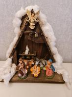 Vintage Kerststal met figuren, Diversen, Kerst, Ophalen of Verzenden, Zo goed als nieuw