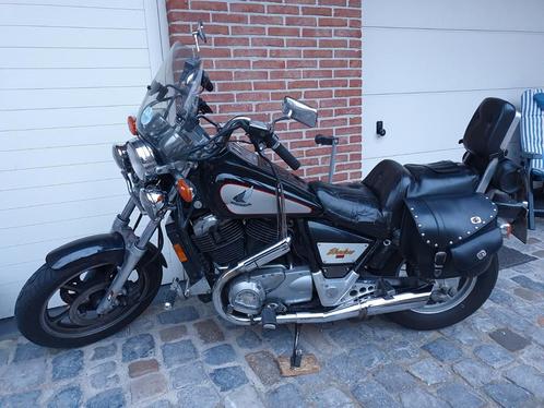 Honda vt1100 Shadow USA 1986 origineel oldtimer i.g.st.5bak, Motos, Motos | Honda, Particulier, Chopper, plus de 35 kW, 2 cylindres