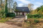Vrijstaande villa in het groen op een perceel van 3501 m², Overige soorten, 231 m², 332 kWh/m²/jaar, 1500 m² of meer