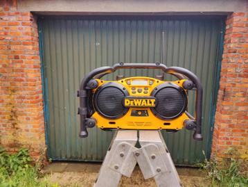 DeWalt werk radio  beschikbaar voor biedingen