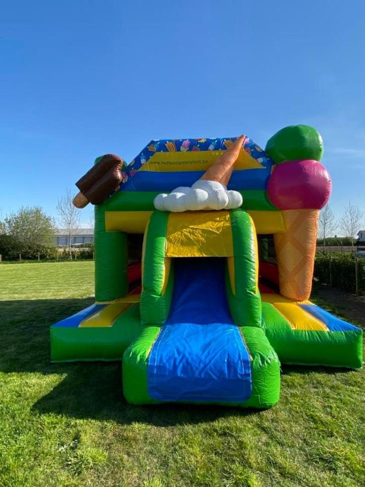 Verhuur springkasteel ice cream met glijbaan, Hobby en Vrije tijd, Feestartikelen | Verhuur, Verzenden