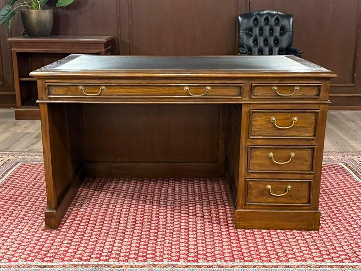 Klassiek Engels bureau #549, Huis en Inrichting, Bureaus, Zo goed als nieuw, Bureau, Ophalen of Verzenden