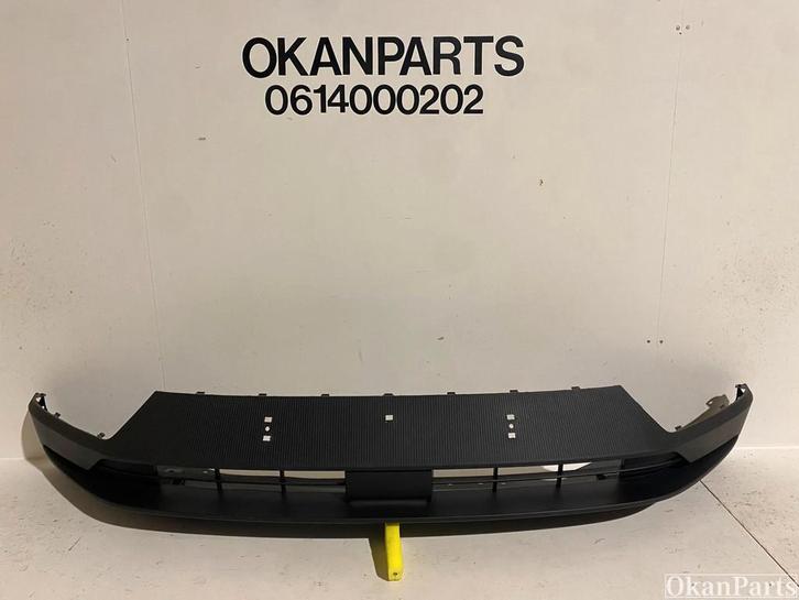 Volvo EX30 voorbumper onderspolier 860003632, Auto-onderdelen, Carrosserie, Bumper, Voor, Gebruikt