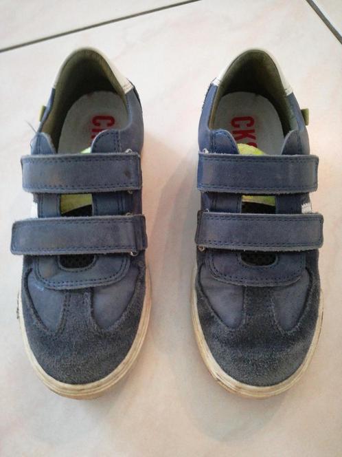 Schoenen sneakers CKS blauw maat 31 leder daim velcro, Kinderen en Baby's, Kinderkleding | Schoenen en Sokken, Zo goed als nieuw