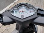 Scooter honda 125cc très bonne etat, Fietsen en Brommers, Ophalen of Verzenden, Zo goed als nieuw