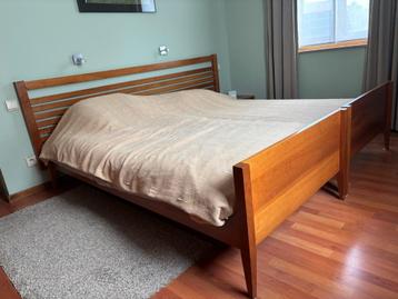 Bed (2 x 1-persoonsbed) met hoofdbord in kerselaar, Enlèvement, Utilisé, Deux personnes, Kerselaar