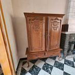 dressoir voor de woonkamer of dessert, Ophalen