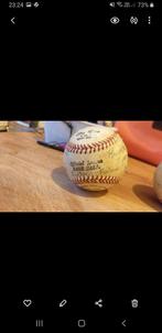 wedstrijd bal vinted België-Finland getekend door nationale, Sport en Fitness, Honkbal en Softbal, Ophalen of Verzenden, Zo goed als nieuw