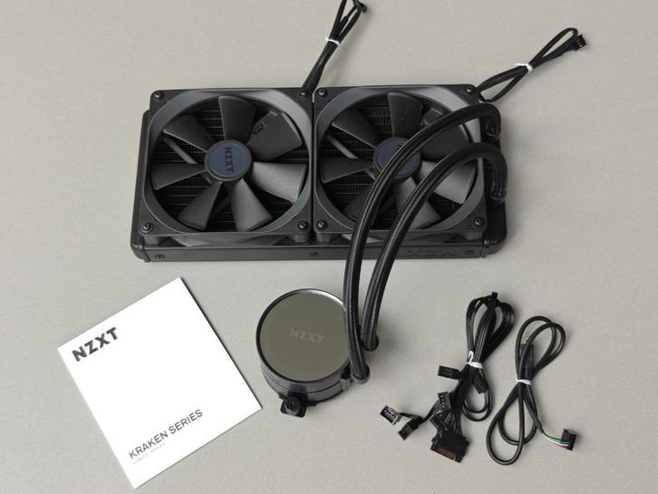 NZXT Kraken X62 AM4 Ryzen RGB vloeistofkoelsysteem voor CPU, Computers en Software, Computerkoelers, Zo goed als nieuw, Waterkoeling