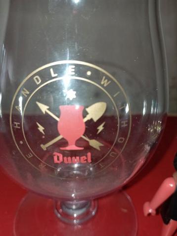649) Duvel " Handle Without care" bierglas beschikbaar voor biedingen
