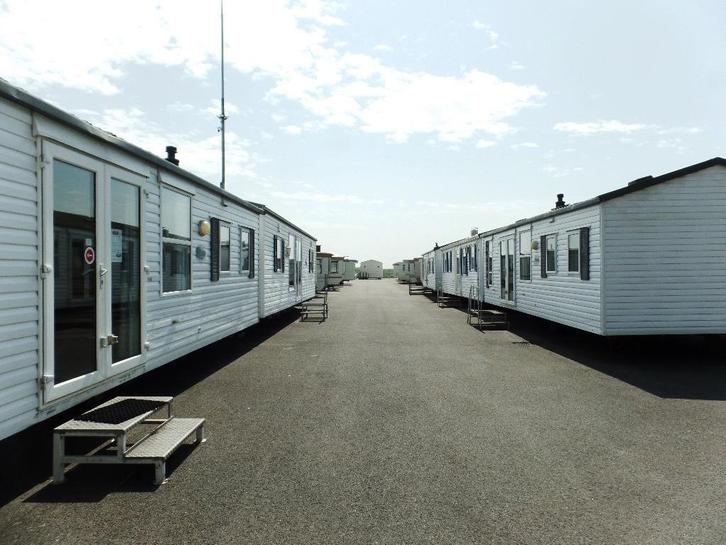 Diverse modellen stacaravans en chalets met middenkamer, Caravans en Kamperen, Stacaravans, tot en met 6, Ophalen