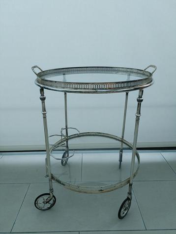 Vintage theetafel, antiek verzilverd trolley, dranken wagen. beschikbaar voor biedingen