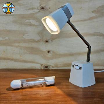 Vintage Japanse tafellamp / bureaulamp Taki light Iris 1960s beschikbaar voor biedingen