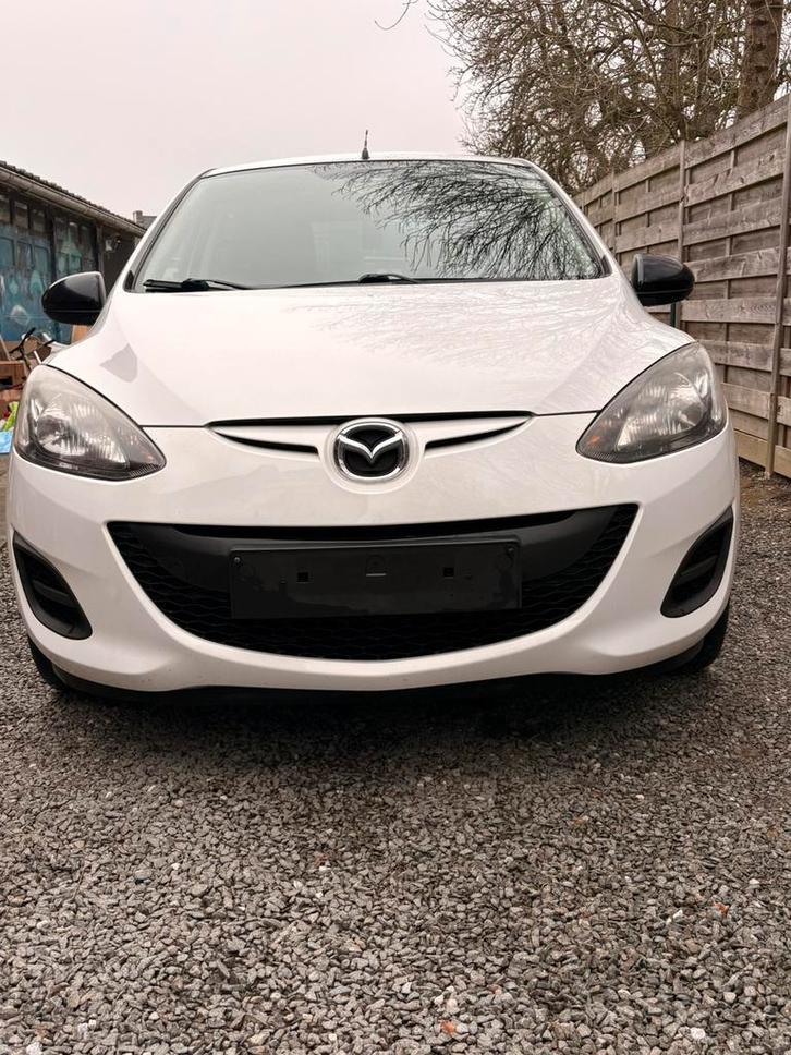 Mazda 2, Auto's, Mazda, Particulier, Benzine, Euro 5, Stadsauto, 5 deurs, Handgeschakeld, Wit, Ophalen