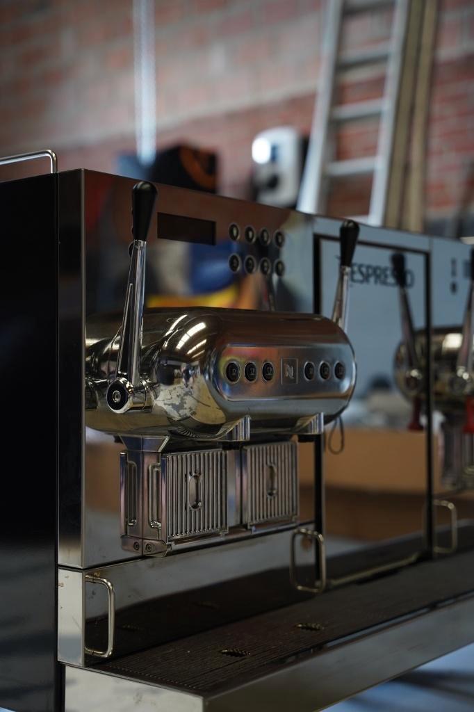 Nespresso Pro koffiemachine Aguila 220, Elektronische apparatuur, Koffiemachine-accessoires, Gebruikt, Ophalen