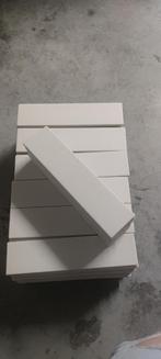 Langwerpige tegels 25x6 cm – 130 stuks (1,95 m²), Ophalen