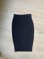 zwarte bodycon / kokerrok primark maat 32, Kleding | Dames, Rokken, Primark, Zwart, Ophalen of Verzenden, Knielengte