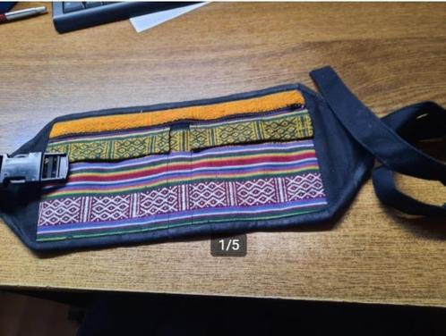Stevig stoffen heup buildelzakje - Nog nieuw !, Handtassen en Accessoires, Overige Accessoires, Nieuw, Ophalen of Verzenden