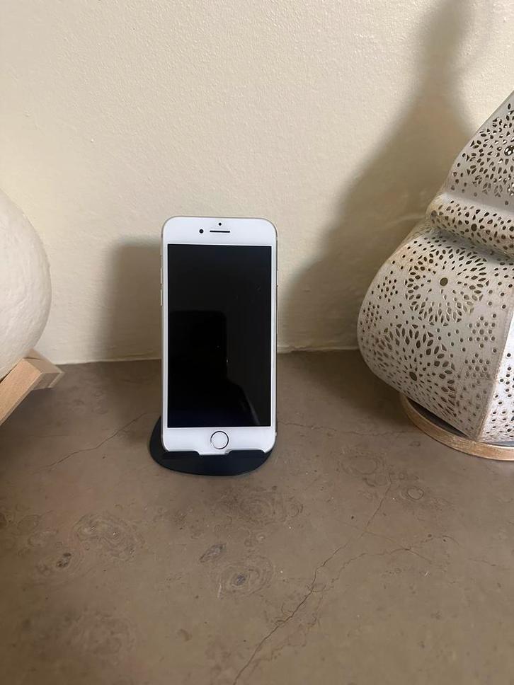 iphone 8, Telecommunicatie, Mobiele telefoons | HTC, Zo goed als nieuw, Wit, Ophalen of Verzenden