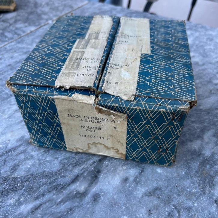 VW NOS zuigerset 82,95MM 311107101CB Kever Type 3 KG, Auto diversen, Auto-accessoires, Zo goed als nieuw, Ophalen of Verzenden