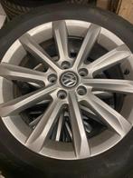 VOLKSWAGEN 215/55R17 Winter, Auto-onderdelen, Banden en Velgen, Ophalen
