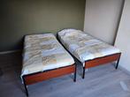 Twee maal eenpersoonsbed, Huis en Inrichting, Slaapkamer | Bedden, Ophalen, Gebruikt, Hout, 80 cm